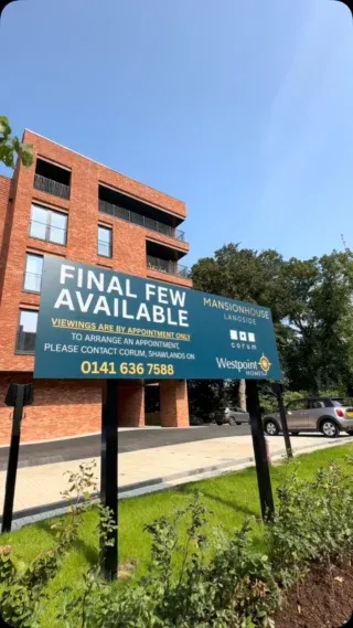 🏡 HOME OF THE WEEK | MANSIONHOUSEFirst impressions really do count — and the entrance at Mansionhouse, Langside is something special. ✨With our final 2-bedroom apartments now available, this stunning development offers a unique opportunity to call Mansionhouse home.📍 Mansionhouse Road, Langside📞 Call us on 0141 644 2223 to arrange a viewing or find out more.✨ Last few remaining -  don’t miss out